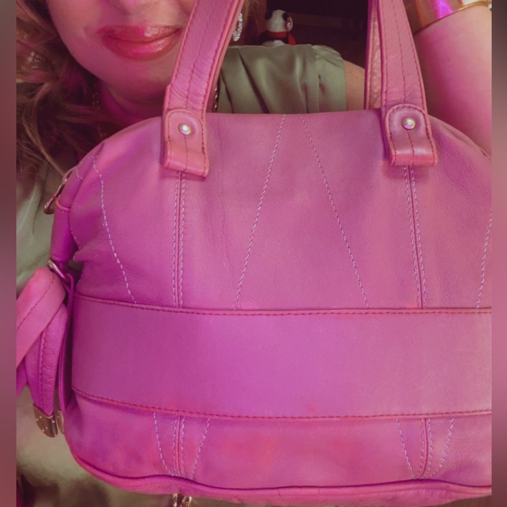 See By Chloe Pink Shoulder Bag - Picture 6 of 13